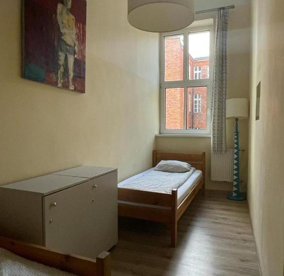 اتاق استاندارد, Hostel Orange Plus