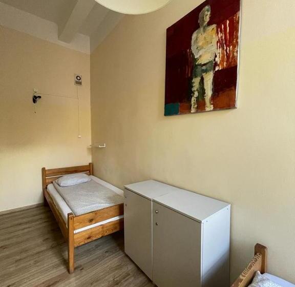标准间, Hostel Orange Plus