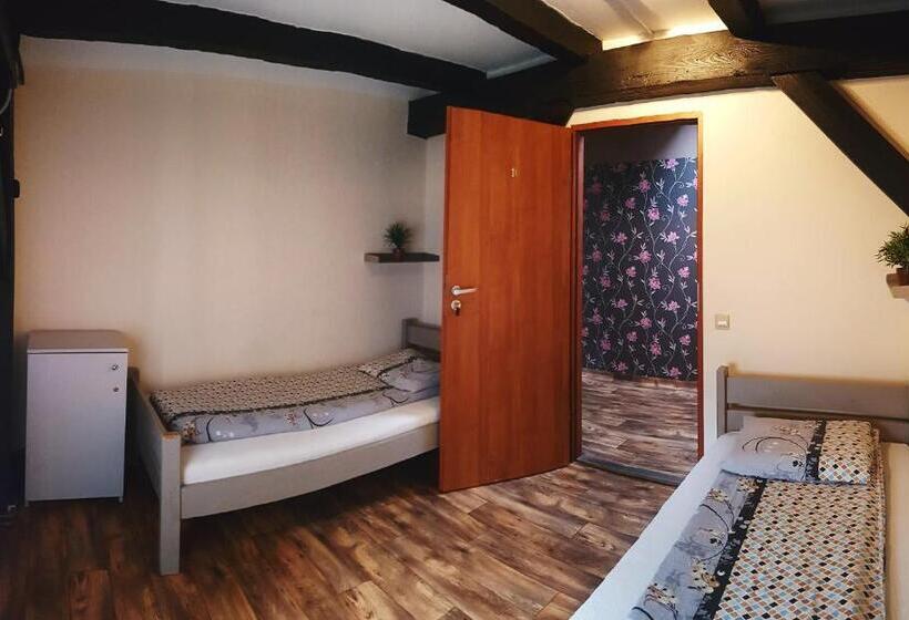 اتاق استاندارد, Hostel Orange