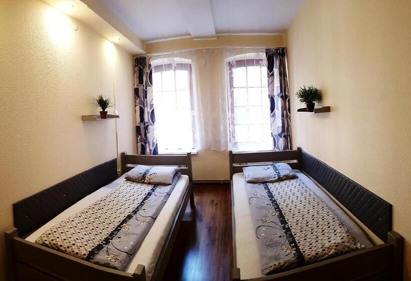 اتاق استاندارد, Hostel Orange