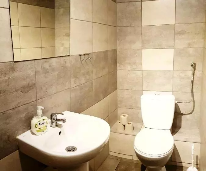 اتاق استاندارد سه نفره, Hostel Orange
