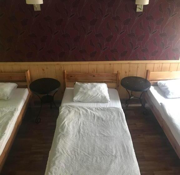 اتاق استاندارد سه نفره, Hostel Orange