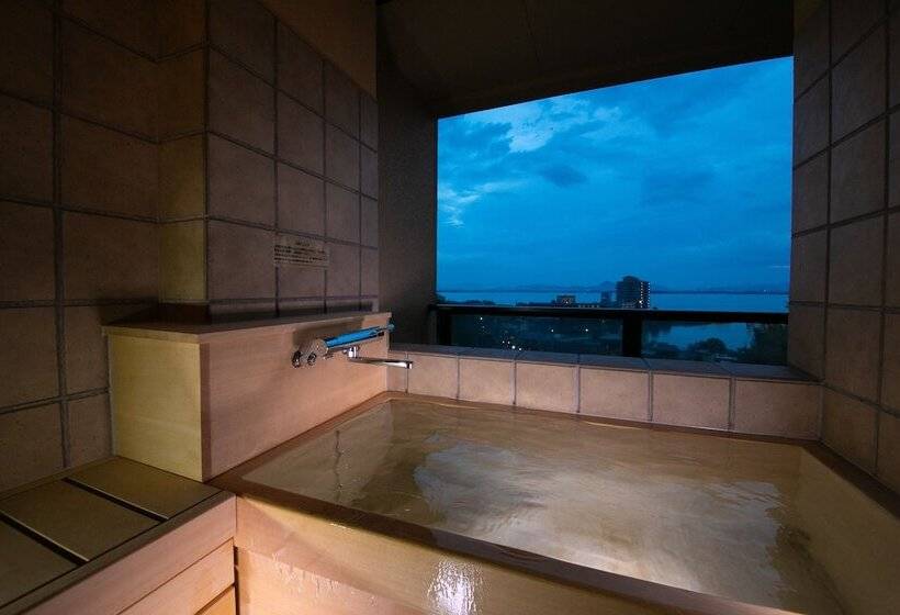 غرفة قياسية, Biwako Hanakaido