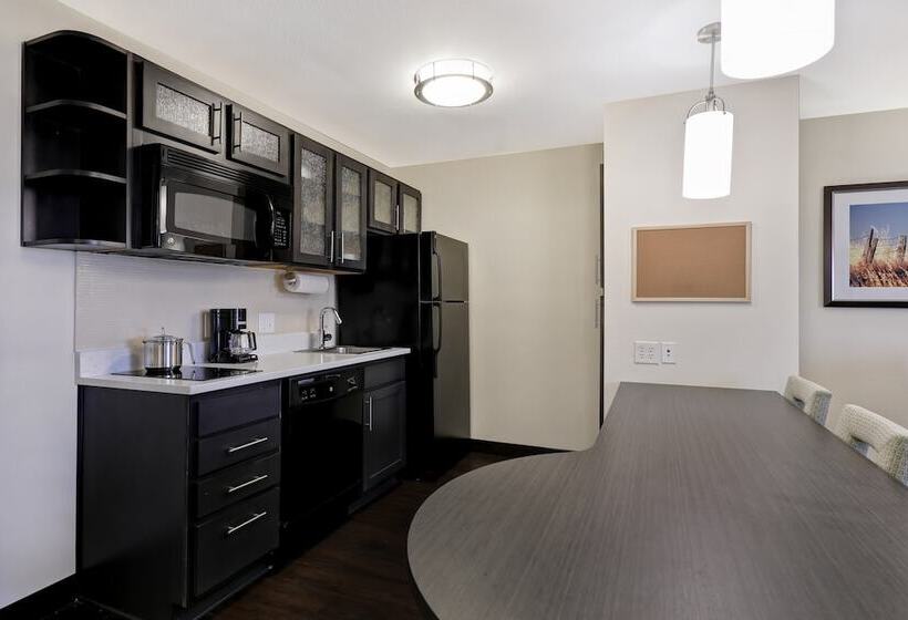 Люкс, Candlewood Suites Indianapolis   South, An Ihg