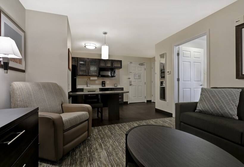 جناح, Candlewood Suites Indianapolis   South, An Ihg
