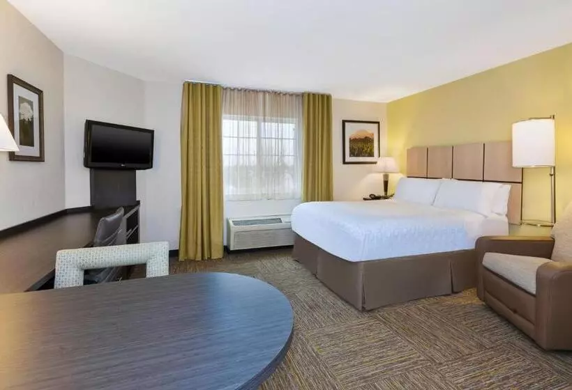 スタンダードスタジオ, Candlewood Suites Polaris, An Ihg