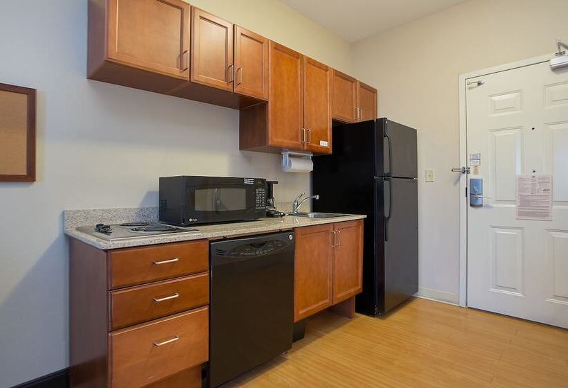 Студия Стандарт, Candlewood Suites Tuscaloosa, An Ihg