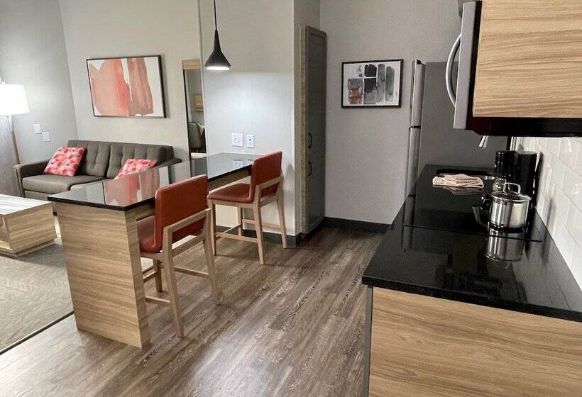 Люкс, Candlewood Suites Tuscaloosa, An Ihg