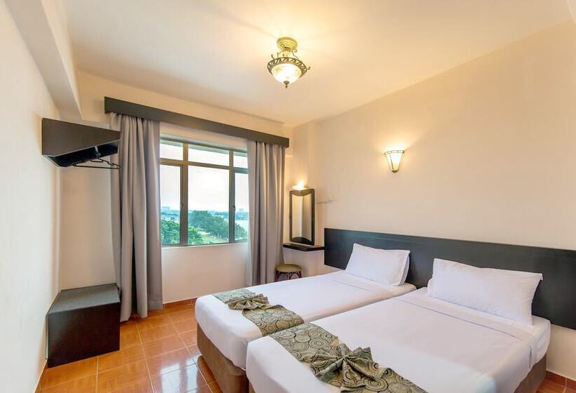 Deniz Manzaralı 3 Yatak Odalı Daire, Glory Beach Resort