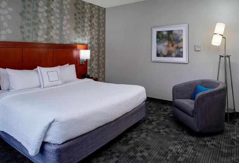 غرفة قياسية سرير كينج لذوى الإحتياجات الخاصة, Sonesta Select Kansas City Airport Tiffany Springs