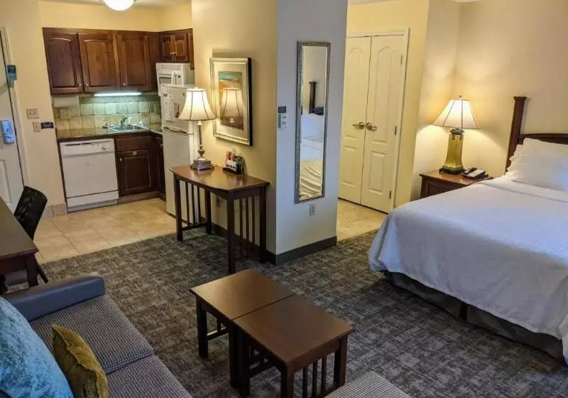 キングサイズベッドのスイートルーム, Staybridge Suites Indianapolis Carmel, An Ihg