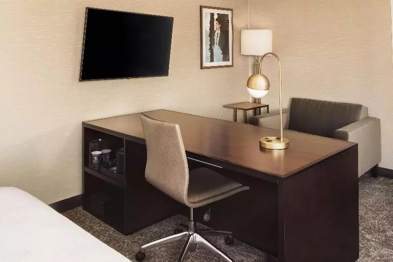 キングサイズベッドのデラックスルーム, The Westin Sendai