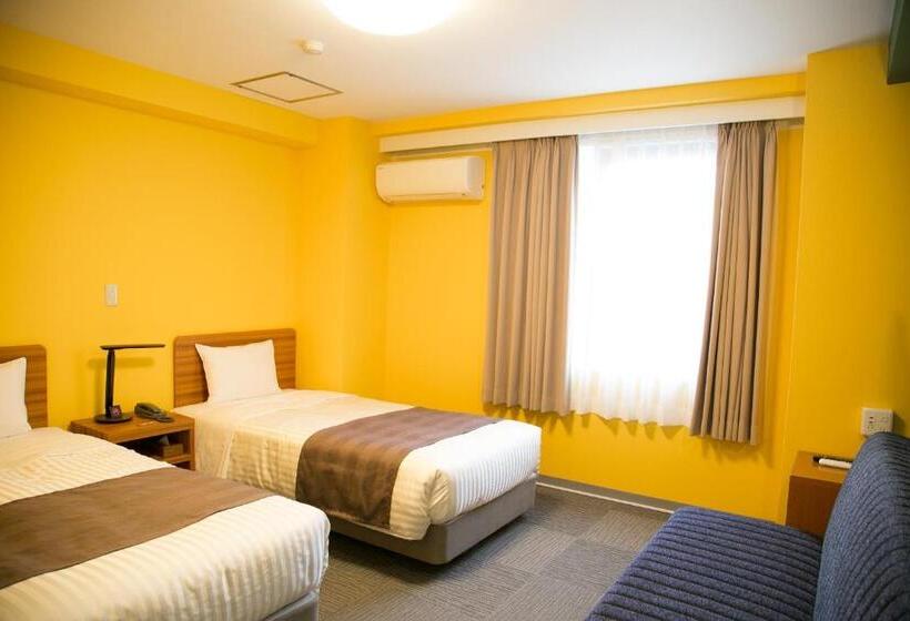 Quarto Estandar, Tokyo Ueno New Izu