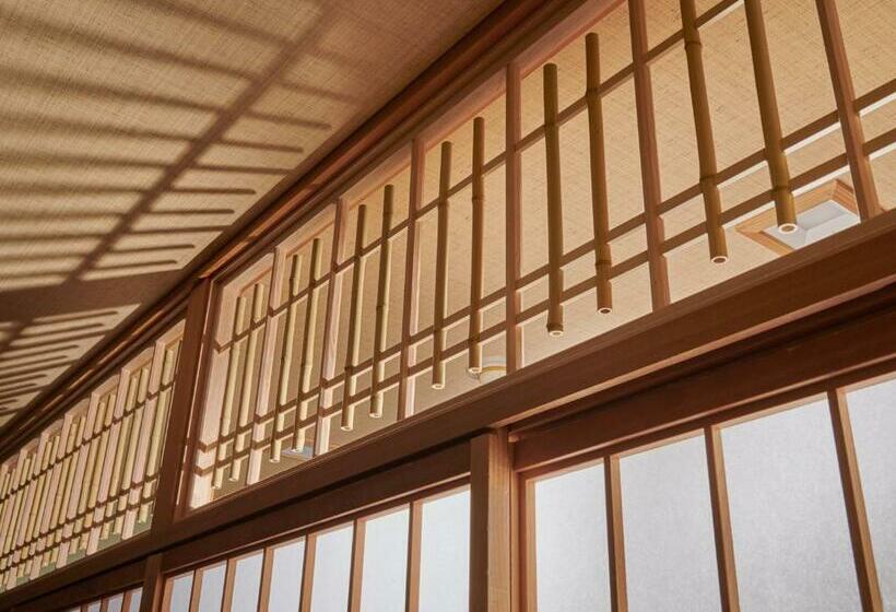 Четырехместный Номер Стандарт, Ryokan Kohro
