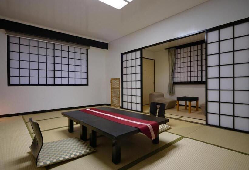 Четырехместный Номер Стандарт, Ryokan Kohro