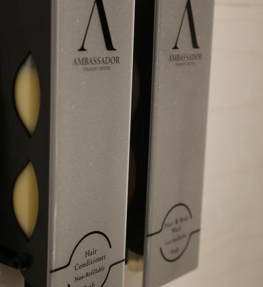 اتاق استاندارد یک تخته با سرویس بهداشتی مشترک, Ambassador Transit Hotel Terminal 2