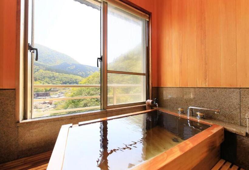 جناح جونيور, Bankokuya