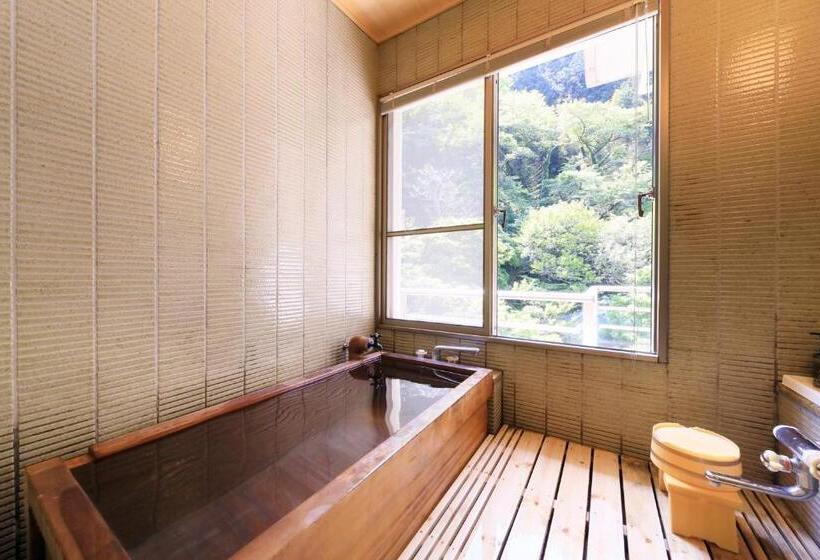 غرفة ديلوكس عائلية, Bankokuya