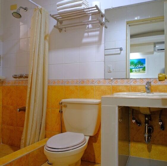 חדר דלוקס לשלושה, Boracay Holiday Resort