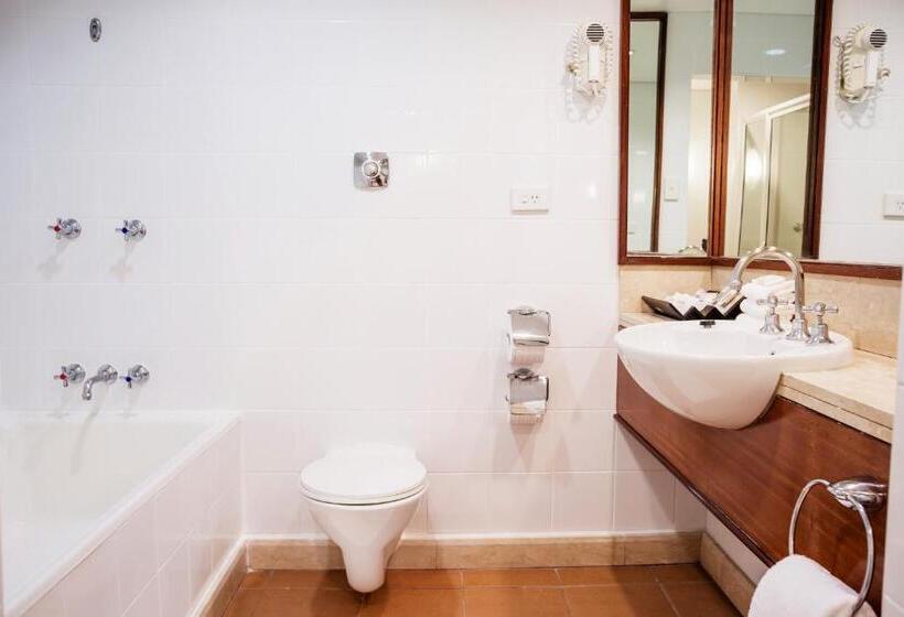 スタンダードルーム, Crown