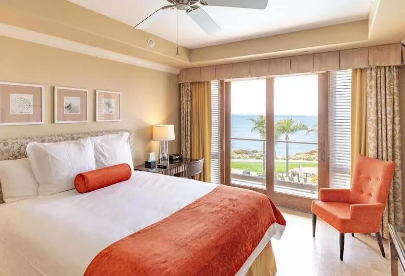 プールビュースイート, Dolphin Bay Resort And Spa