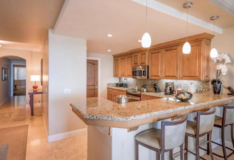 جناح بغرفتي نوم مع إطلالة جانبية على البحر, Dolphin Bay Resort And Spa