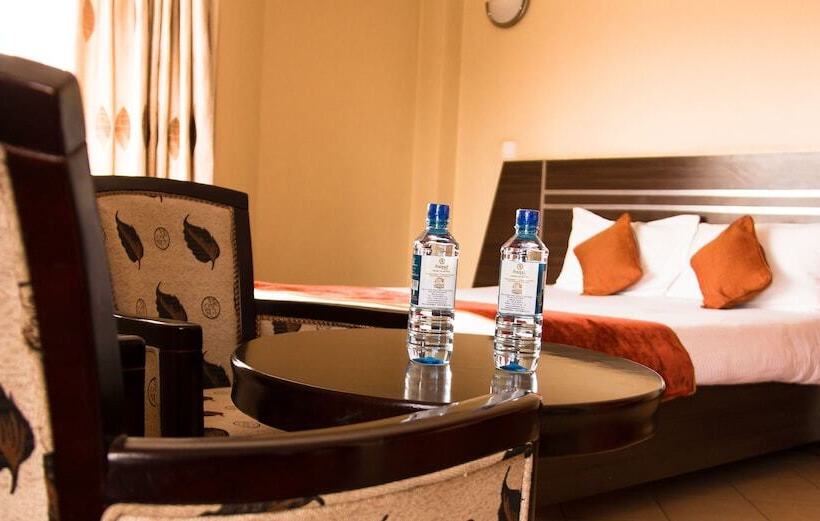 سوییت, Nairobi Transit