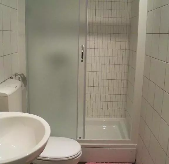 Delüks Oda, Private Accommodation Raspudic