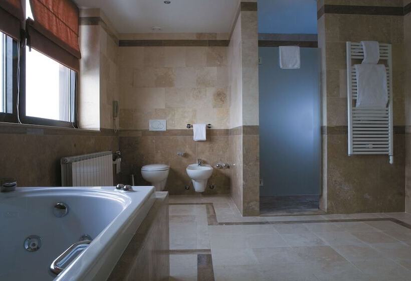 اتاق پرمیوم, Radisson Hotel Astana