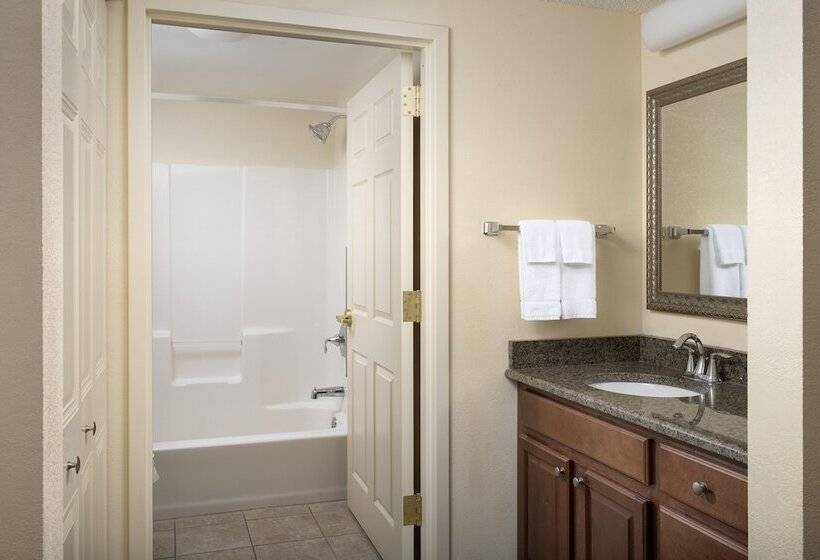스위트, Staybridge Suites North Brunswick, An Ihg
