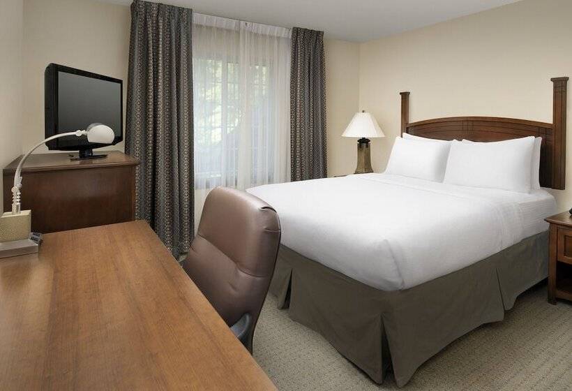جناح, Staybridge Suites North Brunswick, An Ihg