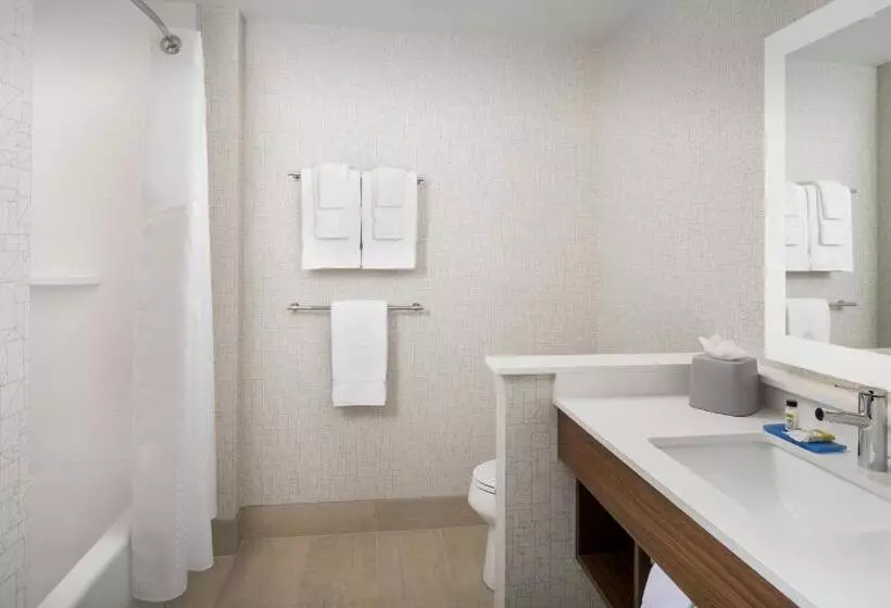 ２ベッドスイートルーム, Staybridge Suites North Brunswick, An Ihg