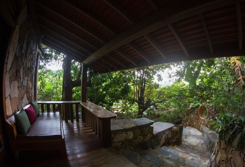 اتاق سوپریور با چشم‌انداز باغ, Veranda Natural Resort