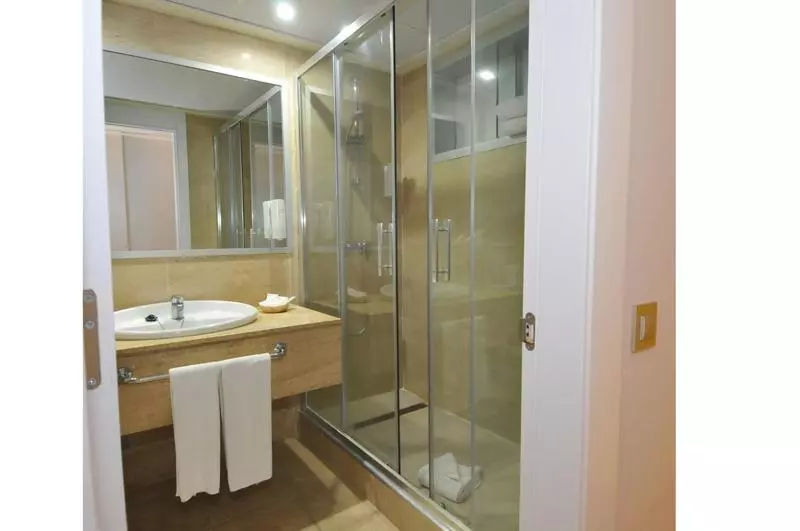 اتاق استاندارد, Paradise Park Fun Lifestyle