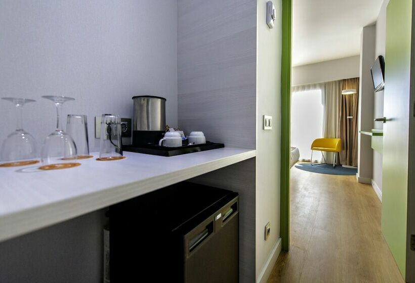 スーペリアシングルルーム, Paradise Park Fun Lifestyle