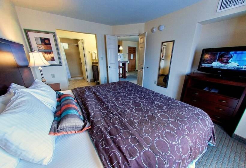Люкс Кровать Кинг, Staybridge Suites East Stroudsburg   Poconos, An Ihg