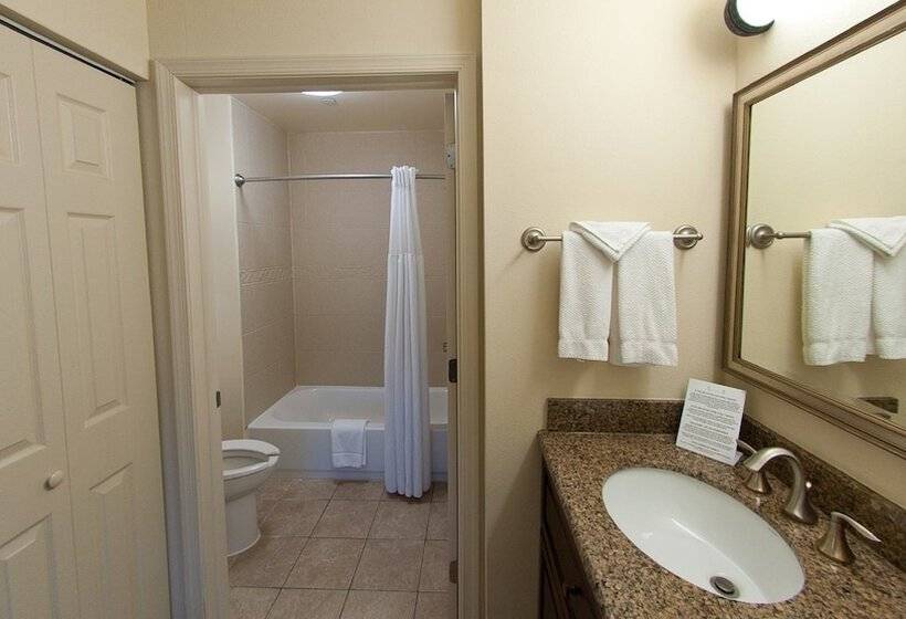 Люкс 2 Спальни, Staybridge Suites East Stroudsburg   Poconos, An Ihg