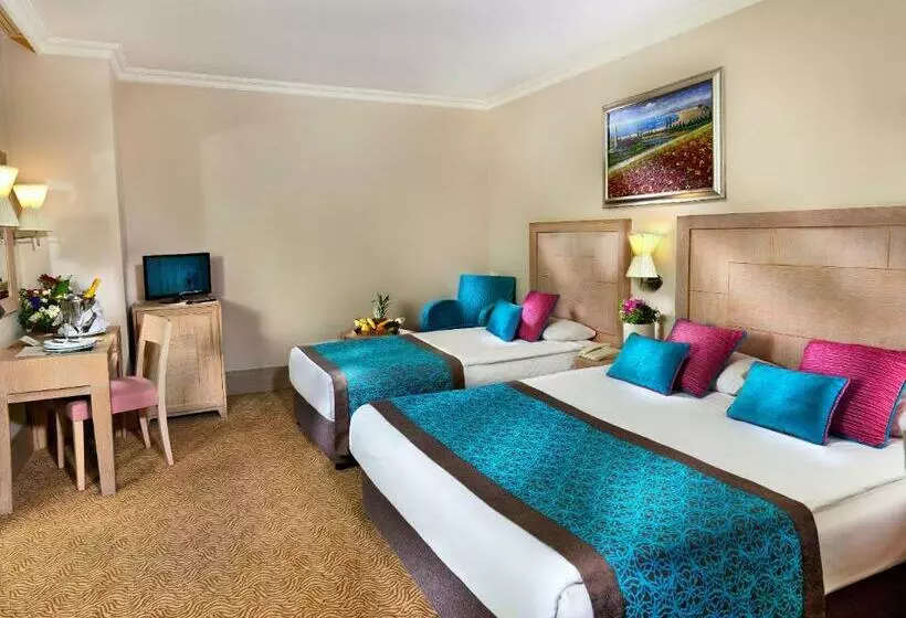 اتاق اساندارد با چشم‌انداز جانبی به دریا, Crystal De Luxe Resort & Spa   All Inclusive