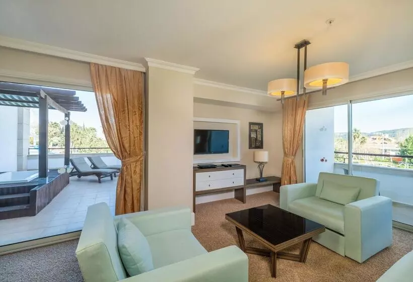 سوییت, Crystal De Luxe Resort & Spa   All Inclusive