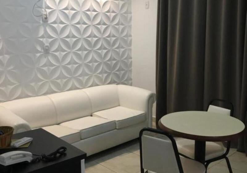 디럭스 룸, Fenix Hotel Pouso Alegre