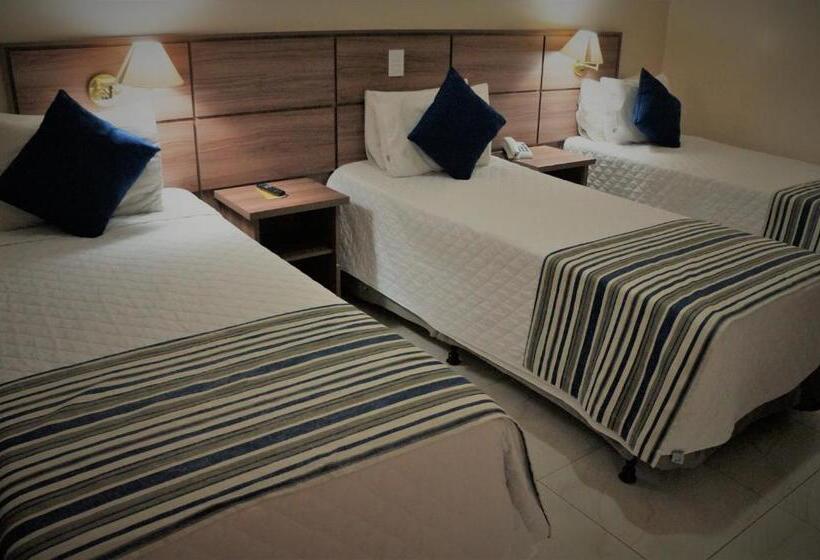 스탠다드 트리플 룸, Fenix Hotel Pouso Alegre