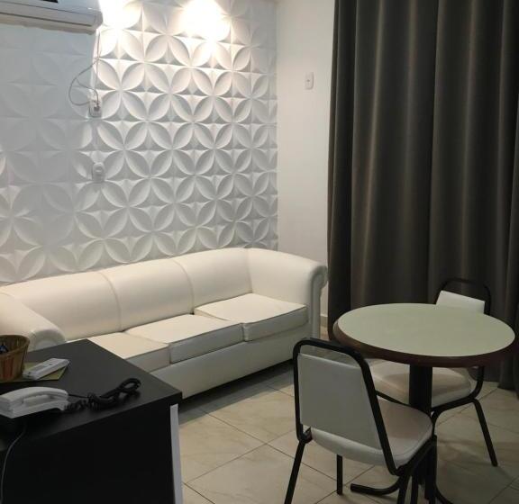 디럭스 룸, Fenix Hotel Pouso Alegre