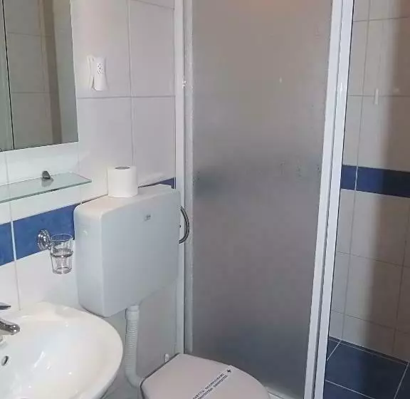 اتاق استاندارد, Garni Hotel Lav
