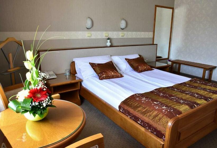 اتاق استاندارد, Garni Hotel Lav