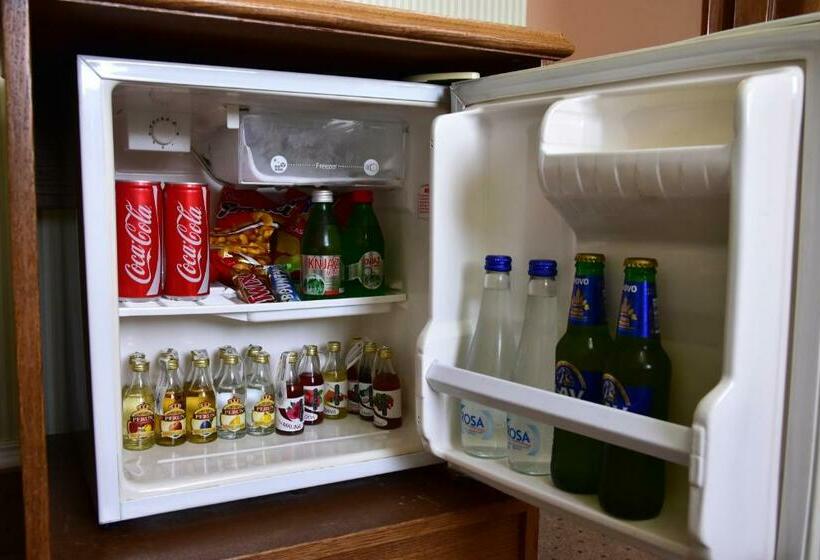 اتاق استاندارد سه نفره, Garni Hotel Lav