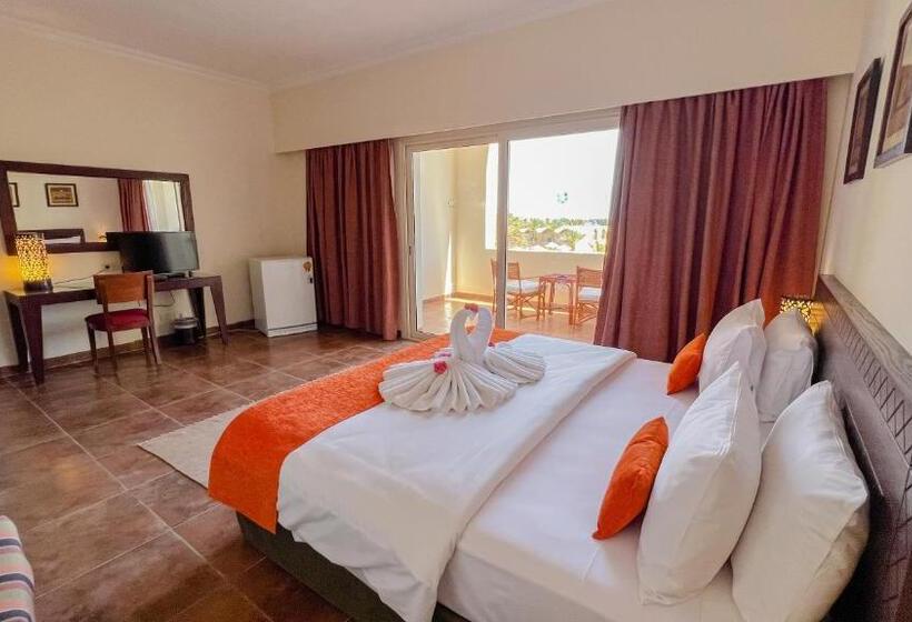 اتاق خانوادگی, Gemma Resort