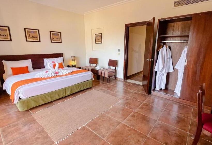 اتاق خانوادگی, Gemma Resort