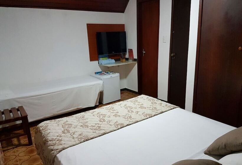 בקתת חדר, Akropolis