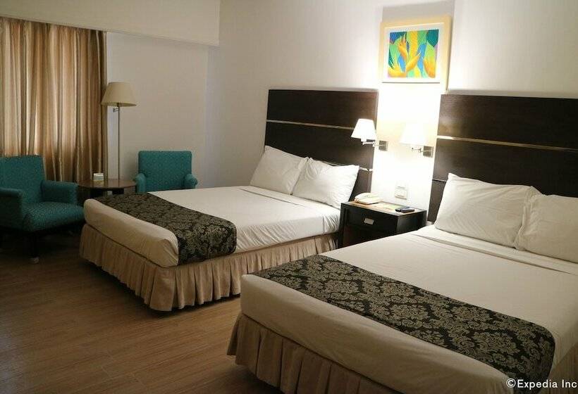Номер Стандарт 2 Двуспальные Кровати, Days Hotel By Wyndham Iloilo