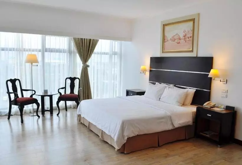 Presidenttisviitti, Days Hotel By Wyndham Iloilo